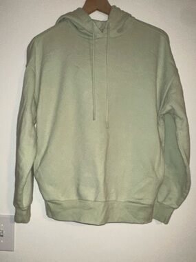 Universal Thread Womens Crewneck Hoodie in Light Sage Green